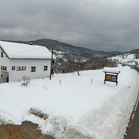 House Spehar Hotell Selište Drežničko Eksteriør bilde