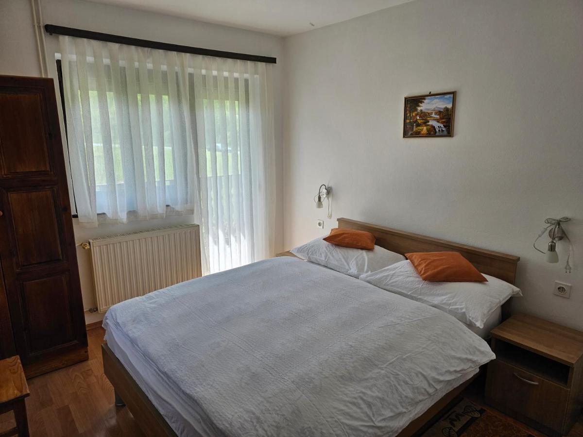 House Spehar Hotell Selište Drežničko Eksteriør bilde