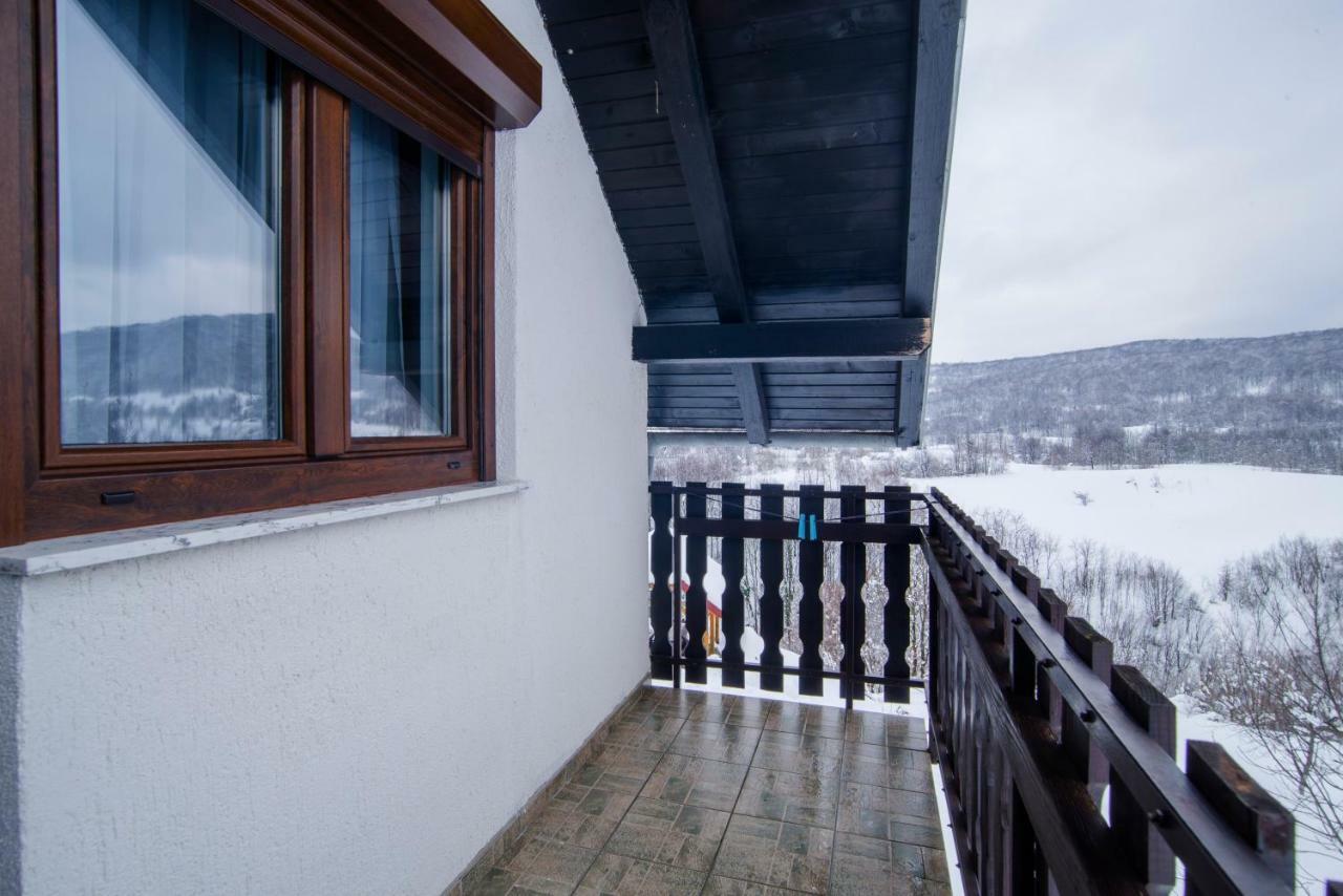 House Spehar Hotell Selište Drežničko Eksteriør bilde